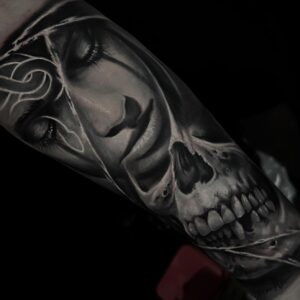 Skull tattoo by Stefano