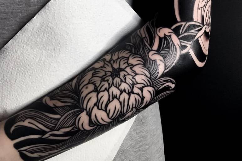 Popular Styles of Blackwork Tattoos
