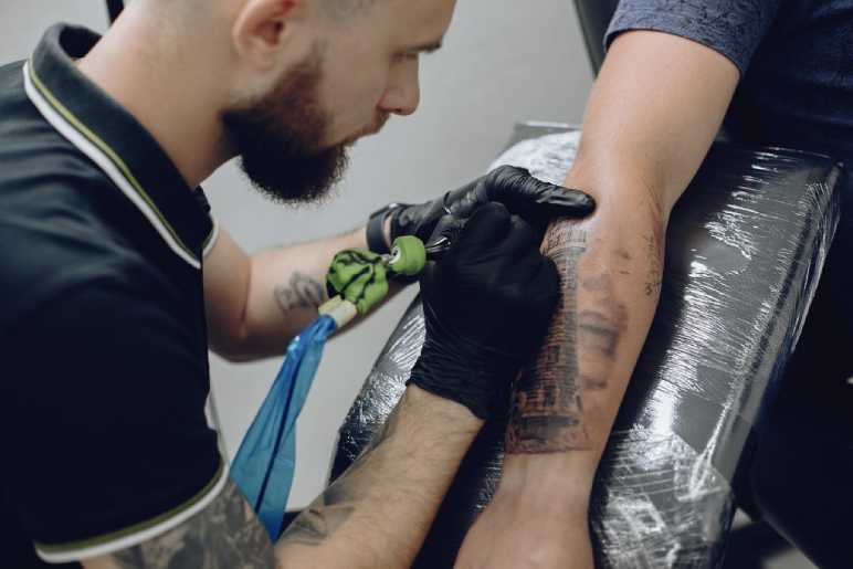 Steps to Getting a Tattoo Apprenticeship